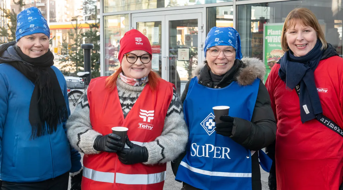 Superin Anne Sainila-Vaarno, Tehyn Millariikka Rytkönen, Superin Silja Paavola ja Tehyn Else-Mai Kirvesniemi