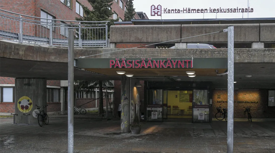 Kanta-Hämeen keskussairaalan pääsisäänkäynti