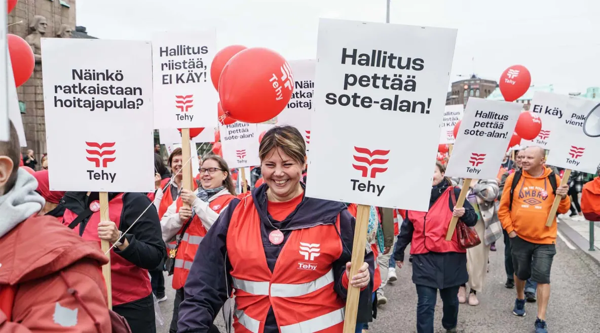 Tehyn mielenosoitus Helsingissä. Hallituksen paikkotoimet.