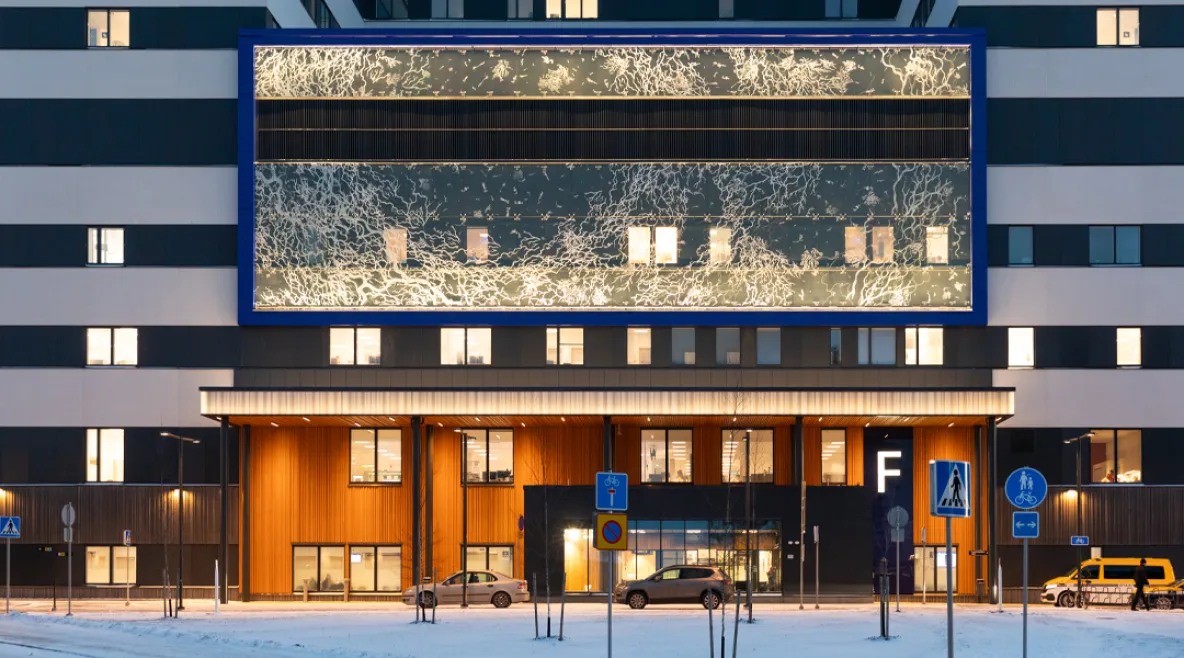 F-rakennus, Uusi Oys.