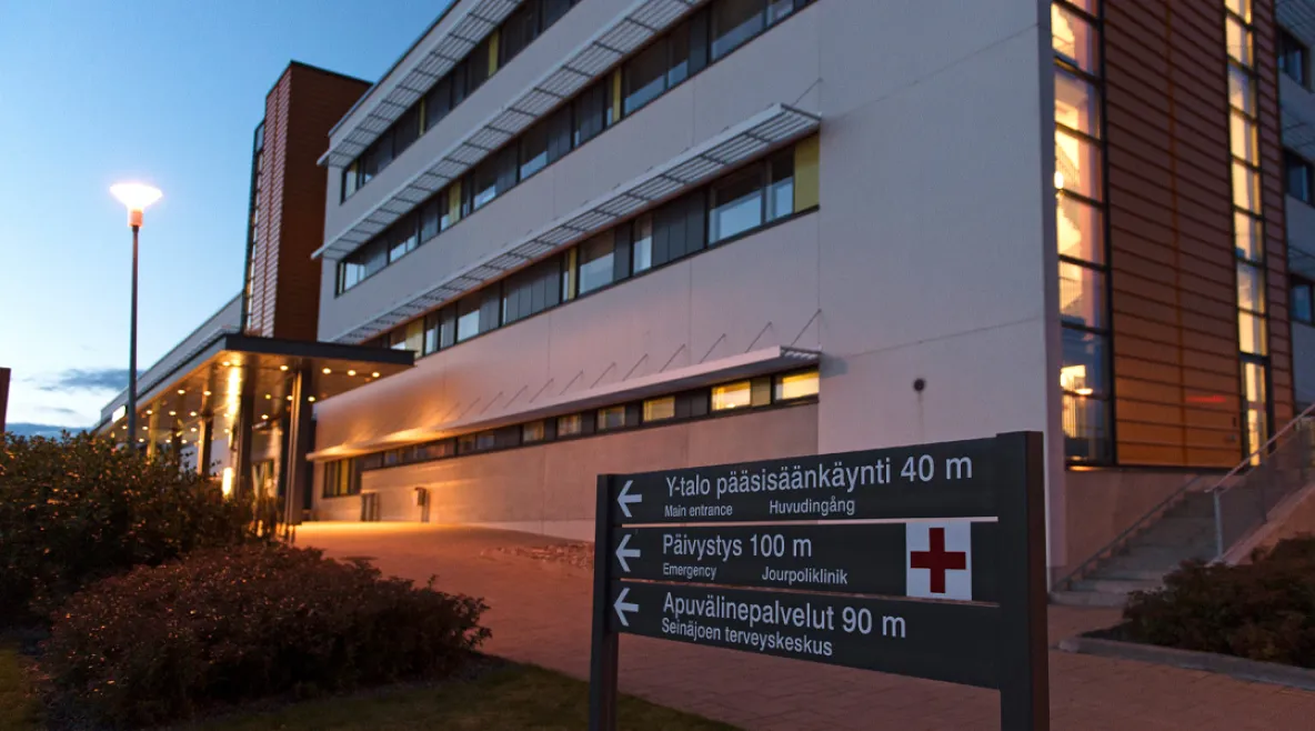 Seinäjoen keskussairaala julkisivu.