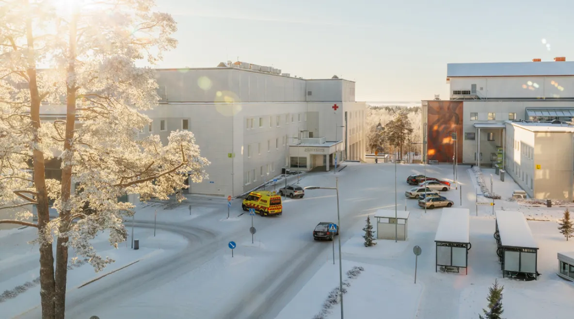 Siun soten yhteistoimintaneuvottelut päättyivät erimielisinä. Siun sote päivystys talvinen ulkokuva.