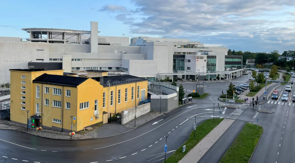 Ulkokuva TYKS akuutista.