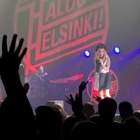 Haloo Helsinki esiintymässä Tehyn 40-vuotisjuhlissa lokakuussa 2022.