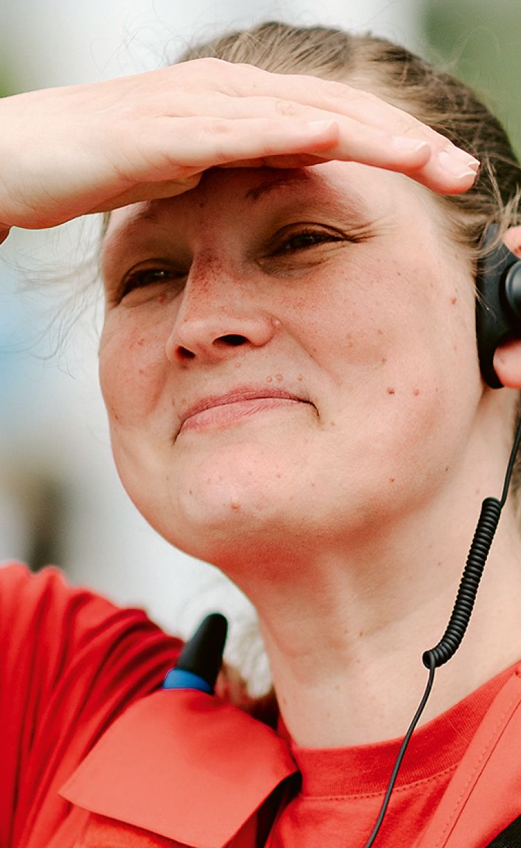 Terveyden­hoitaja Carita Wegelius toimi ensiapupäivystäjänä  Imatran ajoissa. 