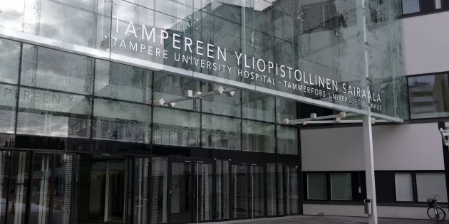 Tampereen yliopistollisen sairaalan pääsisäänkäynti