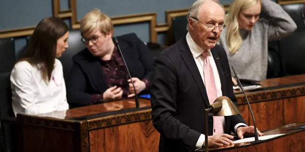 Ministeri Aki Lindén eduskunnan täysistunnossa  Helsingissä 28. syyskuuta 2022