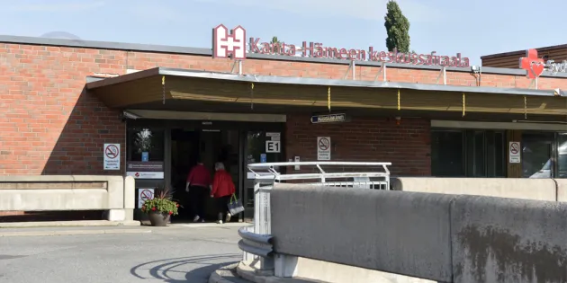 Kanta-Hämeen keskussairaalan sisäänkäynti