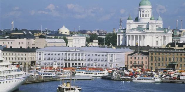 Näkymä mereltä Helsingin kaupunkiin