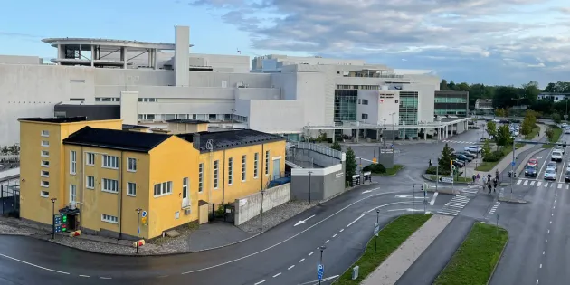 Ulkokuva TYKS akuutista.