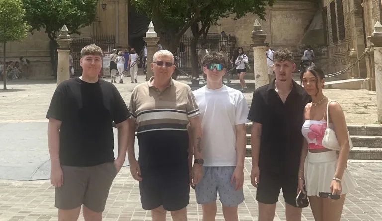 Taija Nenosen perhe.