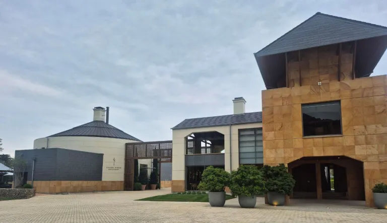 Pinja Funnellin kodin lähellä sijaitseva ravintola.