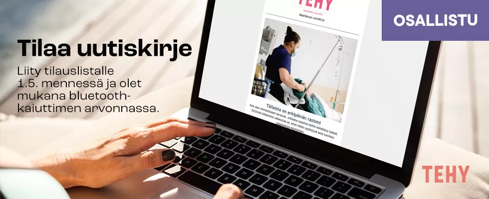 Nainen selaa kannettavalla tietokoneella Tehy-lehden uutiskirjettä.
