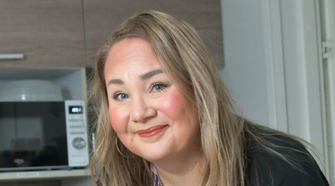 Essi Laaksonen kasvokuva.