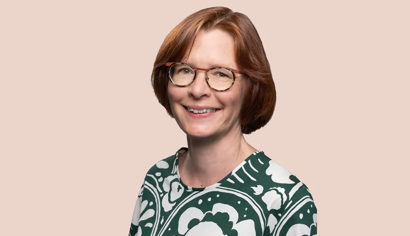 Susanna Kalavaisen kasvokuva.