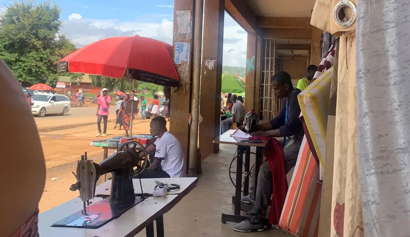 Ompelimo Malawissa.