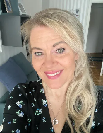 Päivi Korvosen kasvokuva.